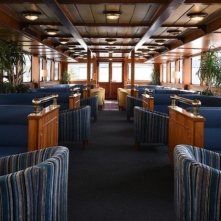 Invicta Ribeira Boat Hotel بورتو المظهر الخارجي الصورة