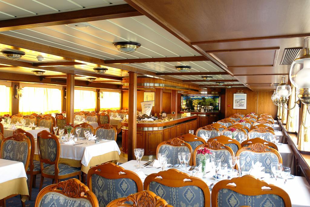 Invicta Ribeira Boat Hotel بورتو المظهر الخارجي الصورة